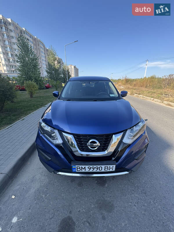 Внедорожник / Кроссовер Nissan Rogue 2016 в Киеве
