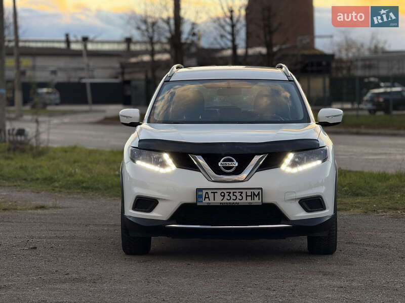 Позашляховик / Кросовер Nissan Rogue 2015 в Івано-Франківську