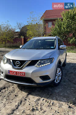 Позашляховик / Кросовер Nissan Rogue 2015 в Києві