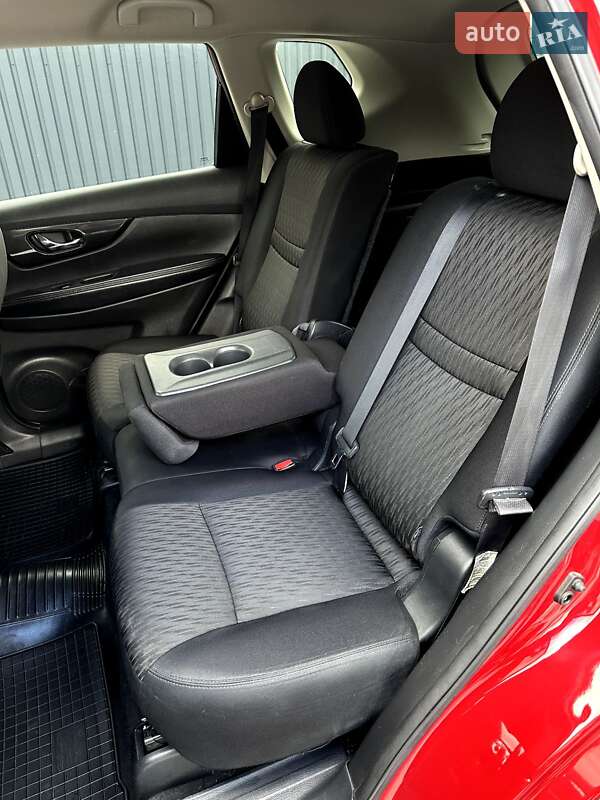 Позашляховик / Кросовер Nissan Rogue 2016 в Вінниці