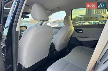 Позашляховик / Кросовер Nissan Rogue 2023 в Львові