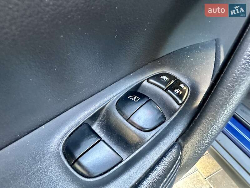 Внедорожник / Кроссовер Nissan Rogue 2017 в Виннице фото 36 Внедорожник / Кроссовер Nissan Rogue 2017 в Виннице