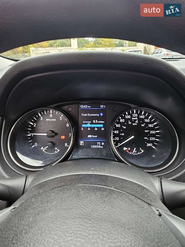 Позашляховик / Кросовер Nissan Rogue 2019 в Києві