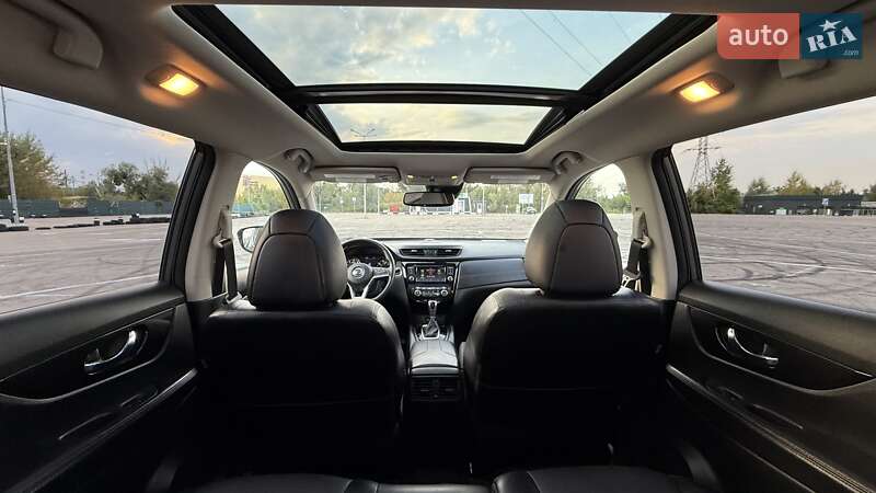 Позашляховик / Кросовер Nissan Rogue 2018 в Києві