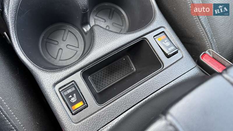 Позашляховик / Кросовер Nissan Rogue 2018 в Києві