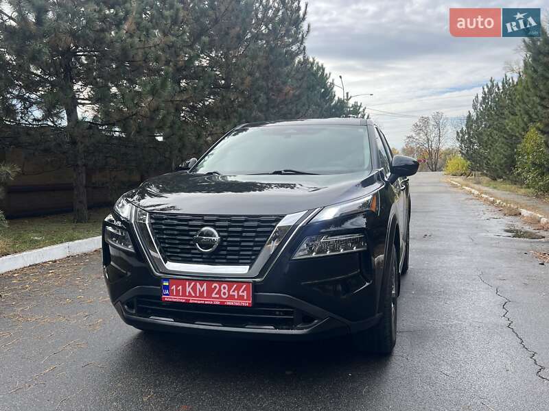 Внедорожник / Кроссовер Nissan Rogue 2021 в Днепре