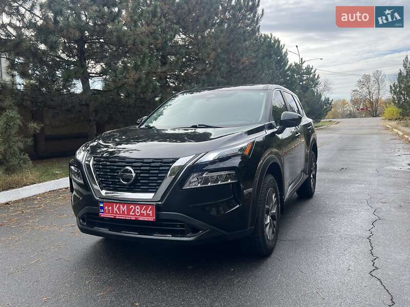 Внедорожник / Кроссовер Nissan Rogue 2021 в Днепре