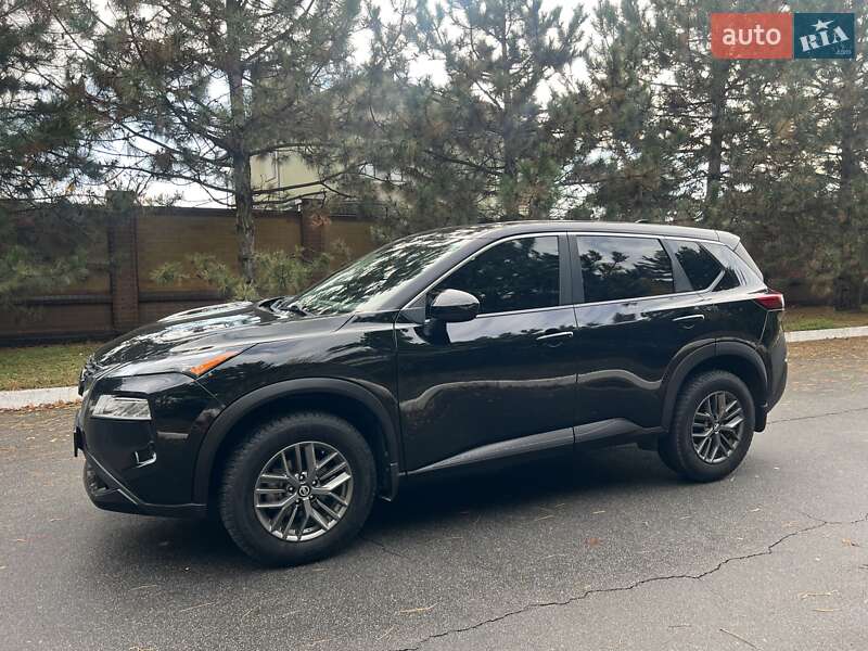 Внедорожник / Кроссовер Nissan Rogue 2021 в Днепре