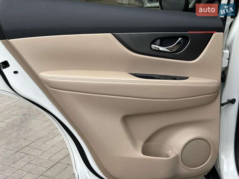 Внедорожник / Кроссовер Nissan Rogue 2014 в Одессе