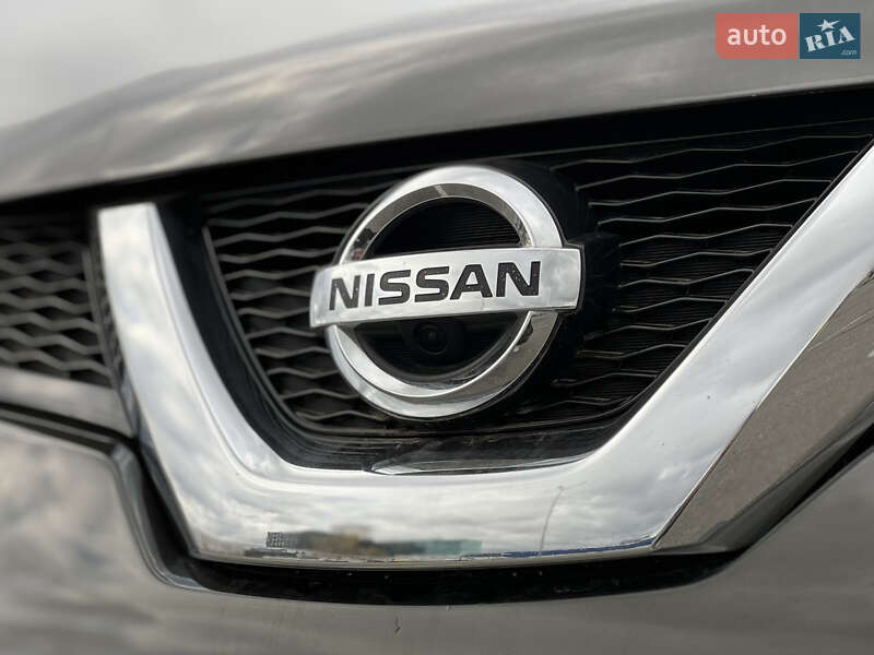 Внедорожник / Кроссовер Nissan Rogue 2016 в Киеве