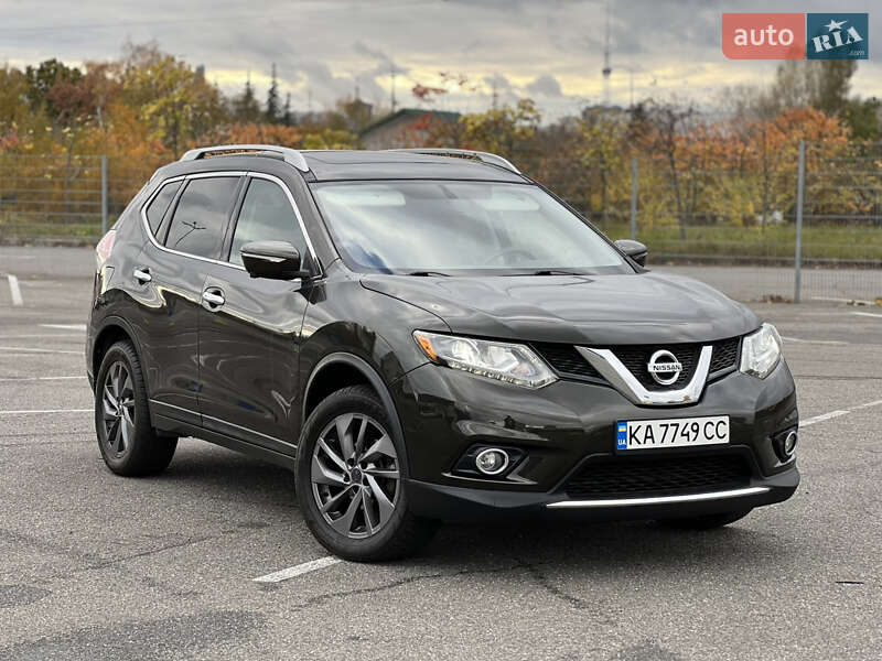 Внедорожник / Кроссовер Nissan Rogue 2016 в Киеве