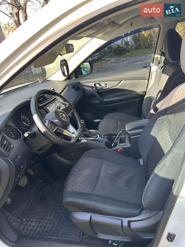 Внедорожник / Кроссовер Nissan Rogue 2017 в Тернополе фото 3 Внедорожник / Кроссовер Nissan Rogue 2017 в Тернополе