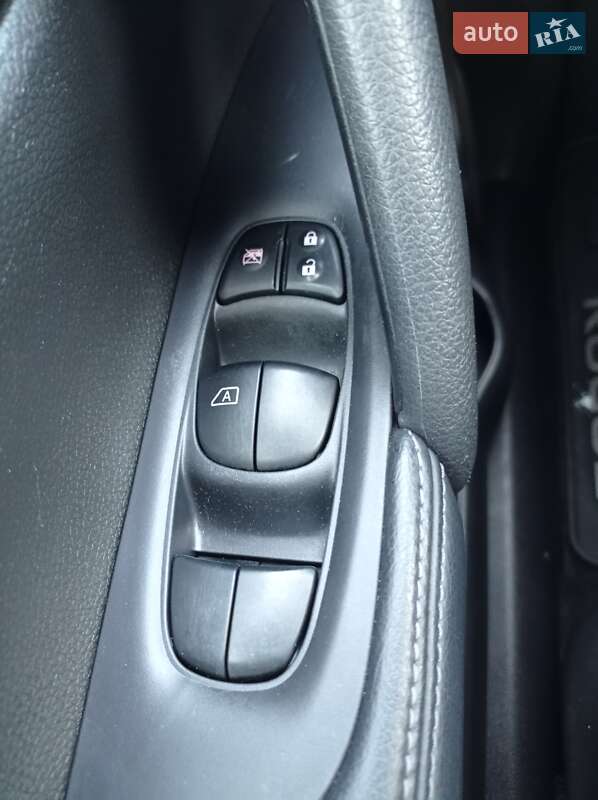 Внедорожник / Кроссовер Nissan Rogue 2015 в Яворове фото 33 Внедорожник / Кроссовер Nissan Rogue 2015 в Яворове