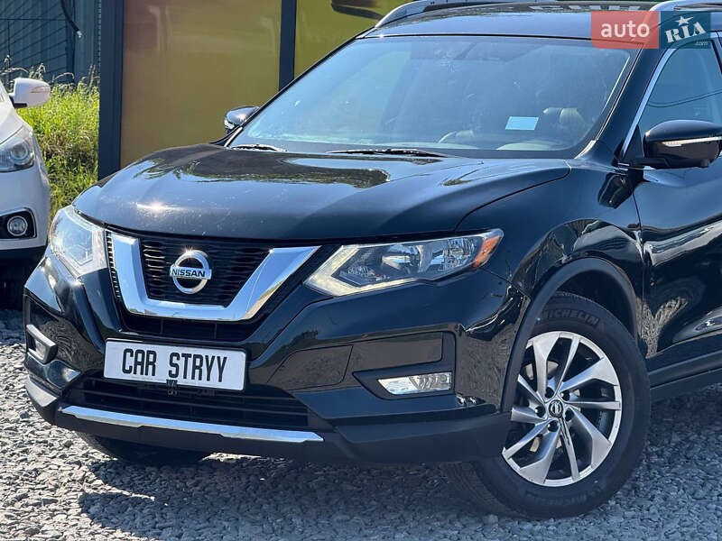 Внедорожник / Кроссовер Nissan Rogue 2018 в Стрые