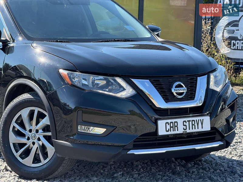 Внедорожник / Кроссовер Nissan Rogue 2018 в Стрые