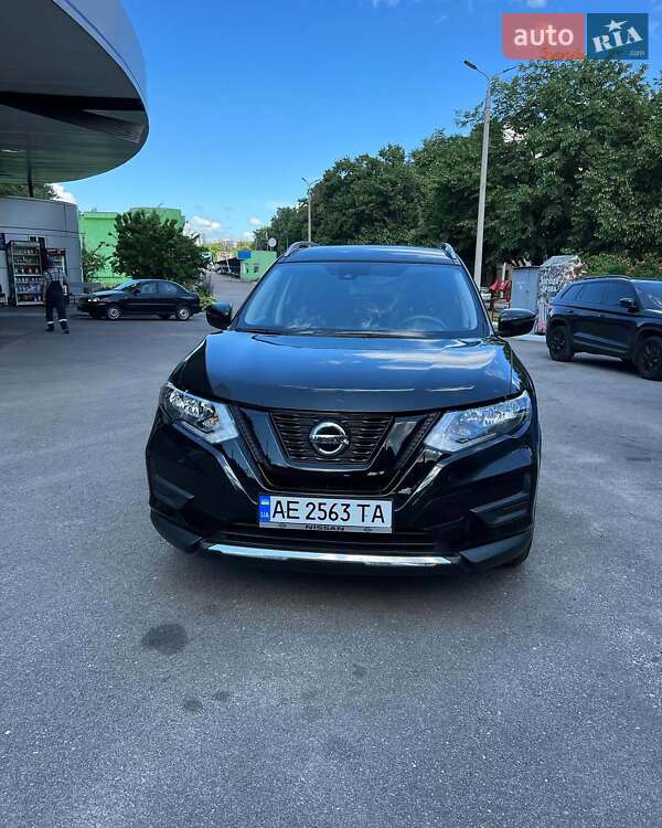 Внедорожник / Кроссовер Nissan Rogue 2019 в Львове