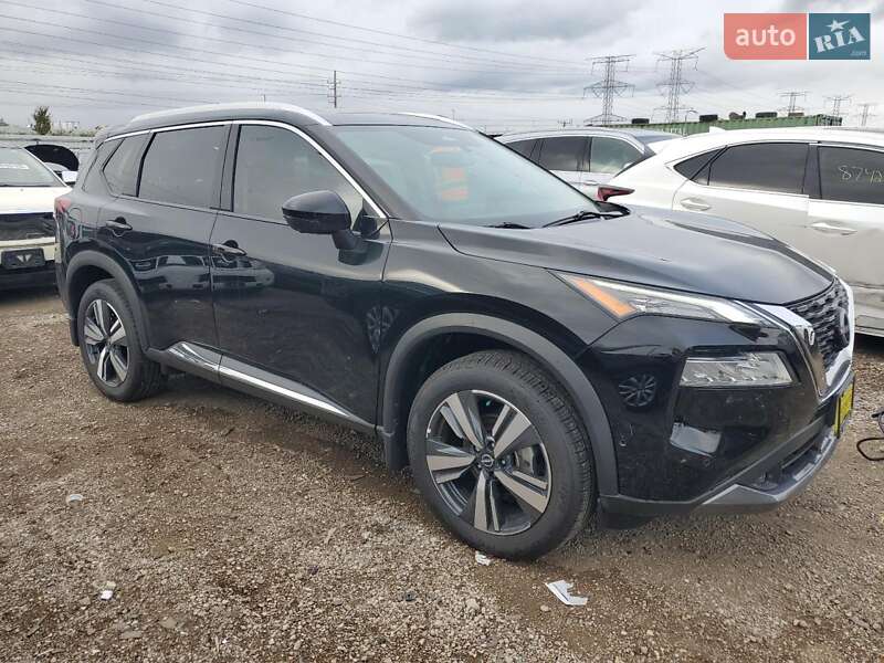 Внедорожник / Кроссовер Nissan Rogue 2022 в Львове