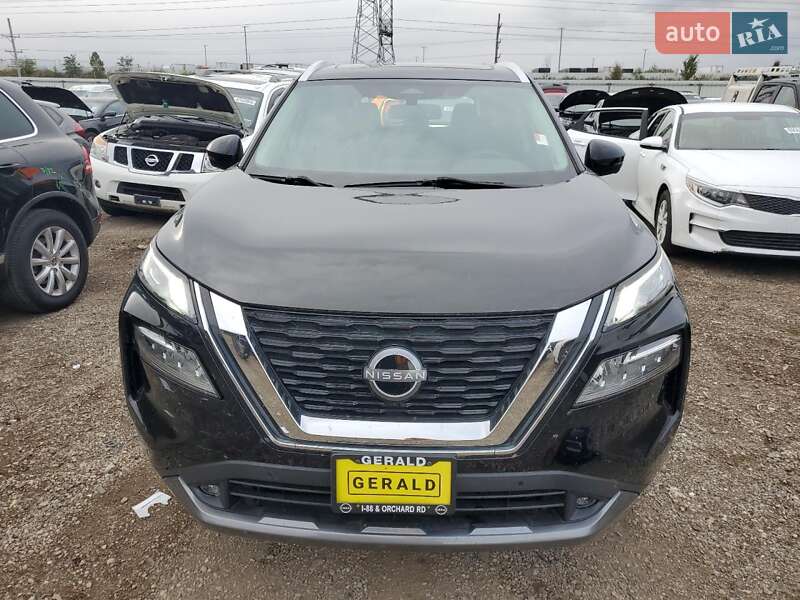 Внедорожник / Кроссовер Nissan Rogue 2022 в Львове