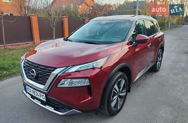Позашляховик / Кросовер Nissan Rogue 2023 в Києві