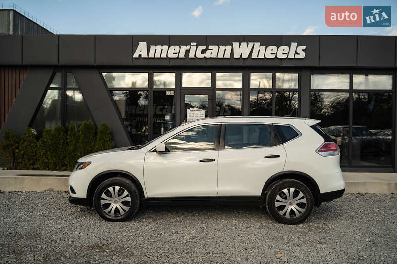 Позашляховик / Кросовер Nissan Rogue 2015 в Чернівцях