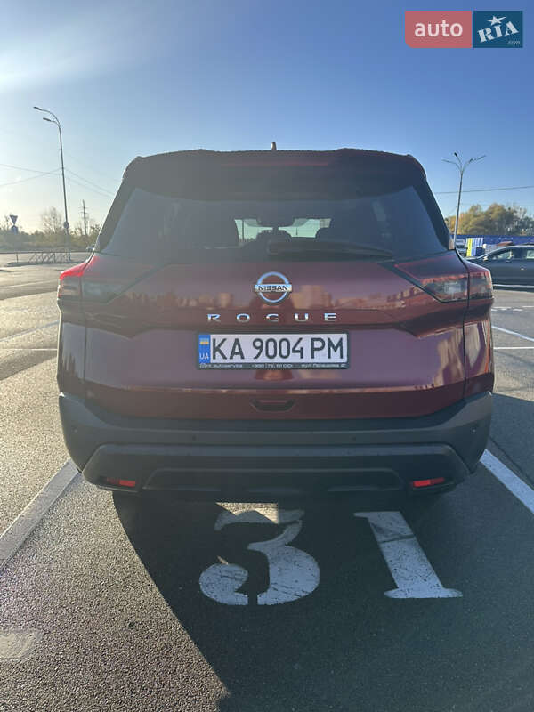 Внедорожник / Кроссовер Nissan Rogue 2021 в Киеве