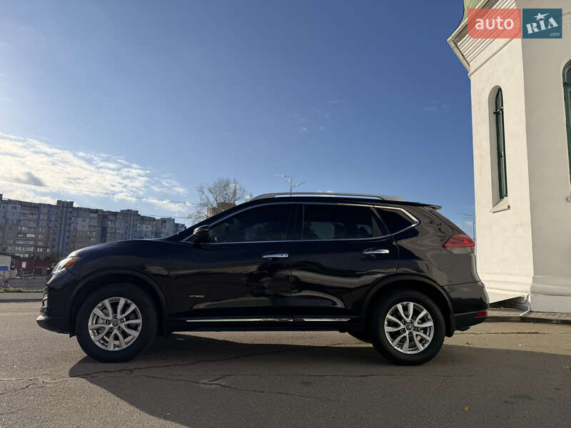 Внедорожник / Кроссовер Nissan Rogue 2018 в Киеве