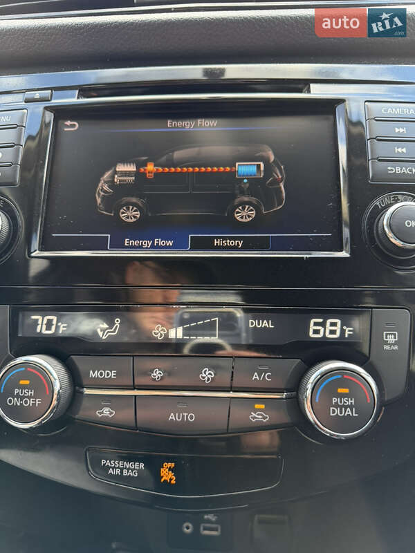 Внедорожник / Кроссовер Nissan Rogue 2018 в Киеве