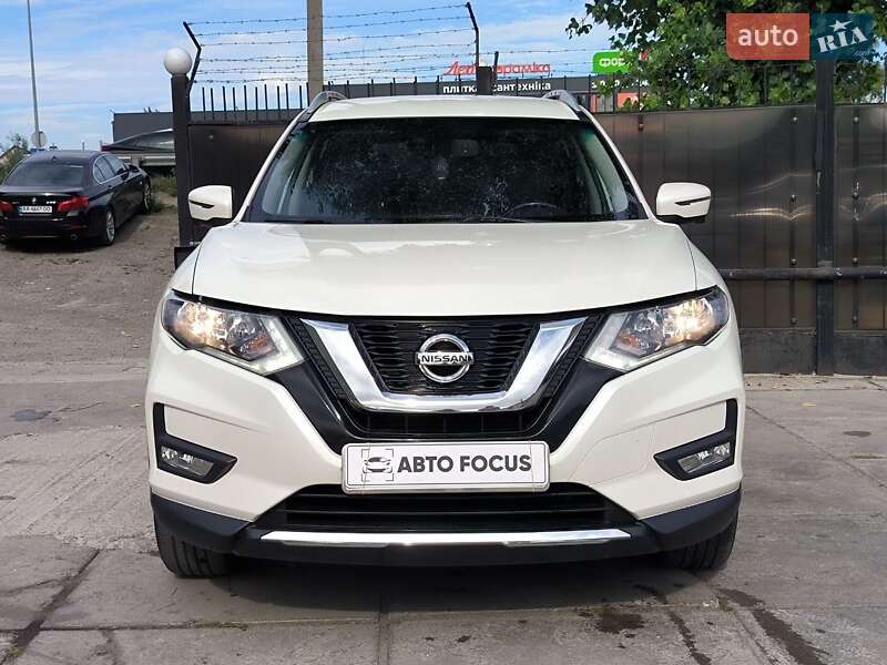 Внедорожник / Кроссовер Nissan Rogue 2017 в Киеве фото 2 Внедорожник / Кроссовер Nissan Rogue 2017 в Киеве