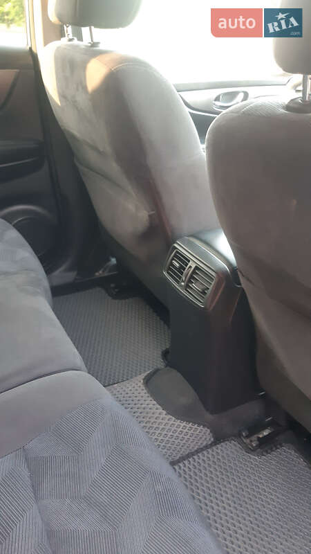 Внедорожник / Кроссовер Nissan Rogue 2014 в Бахмаче