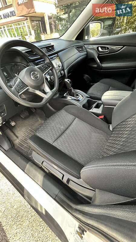 Внедорожник / Кроссовер Nissan Rogue 2017 в Киеве фото 8 Внедорожник / Кроссовер Nissan Rogue 2017 в Киеве