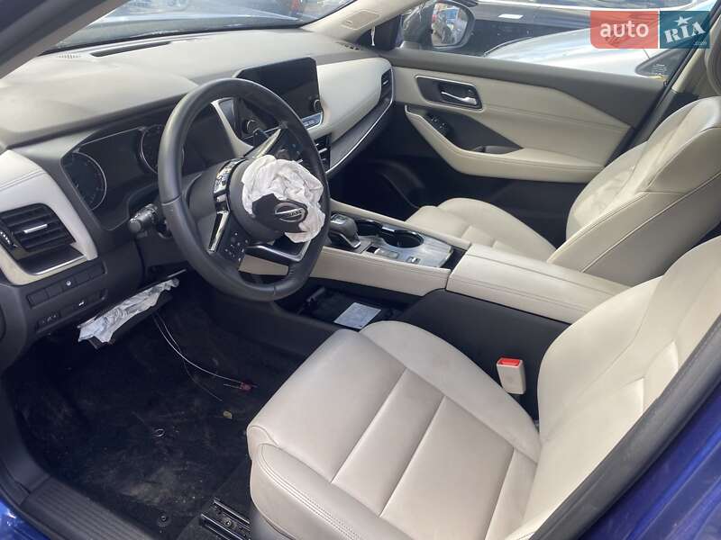 Внедорожник / Кроссовер Nissan Rogue 2021 в Львове