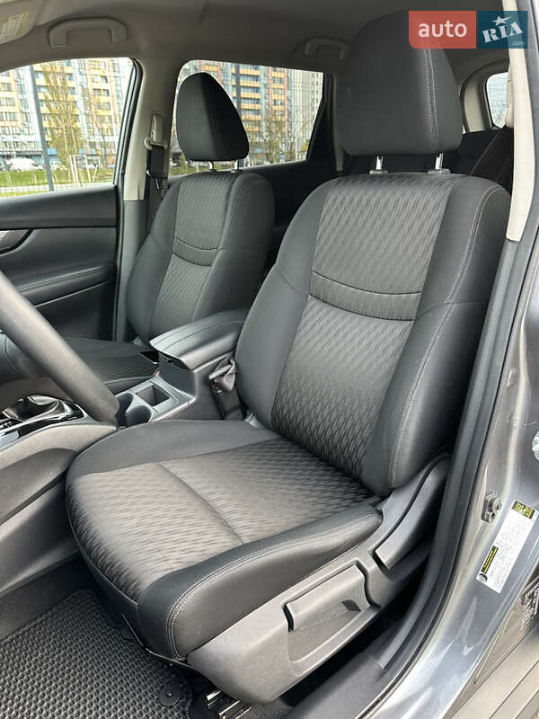 Позашляховик / Кросовер Nissan Rogue 2018 в Києві