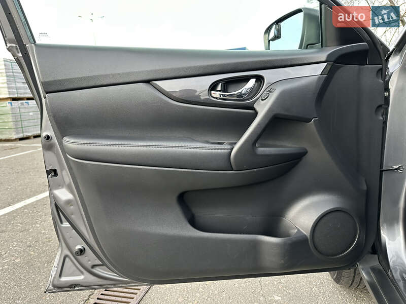 Позашляховик / Кросовер Nissan Rogue 2018 в Києві