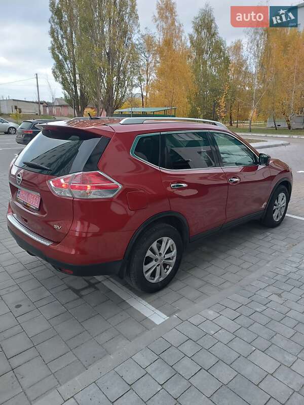 Позашляховик / Кросовер Nissan Rogue 2016 в Сарнах