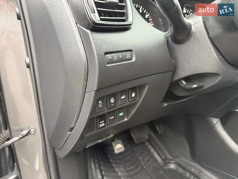 Внедорожник / Кроссовер Nissan Rogue 2019 в Киеве фото 19 Внедорожник / Кроссовер Nissan Rogue 2019 в Киеве
