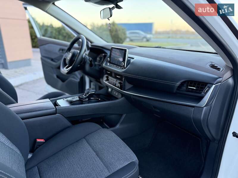 Позашляховик / Кросовер Nissan Rogue 2021 в Дніпрі