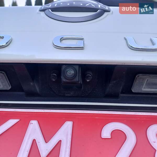 Внедорожник / Кроссовер Nissan Rogue 2023 в Львове