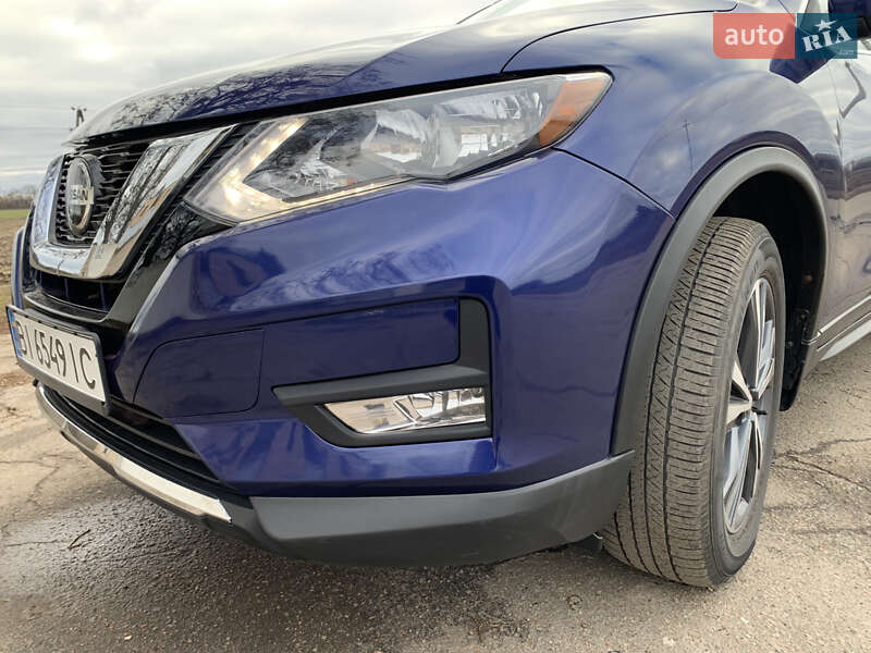 Внедорожник / Кроссовер Nissan Rogue 2018 в Полтаве