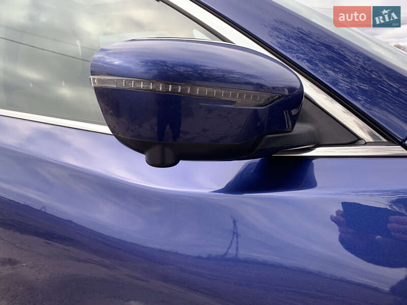 Внедорожник / Кроссовер Nissan Rogue 2018 в Полтаве