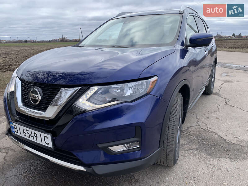 Внедорожник / Кроссовер Nissan Rogue 2018 в Полтаве