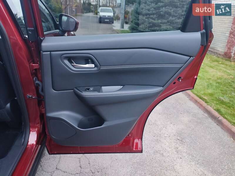 Внедорожник / Кроссовер Nissan Rogue 2024 в Киеве фото 49 Внедорожник / Кроссовер Nissan Rogue 2024 в Киеве