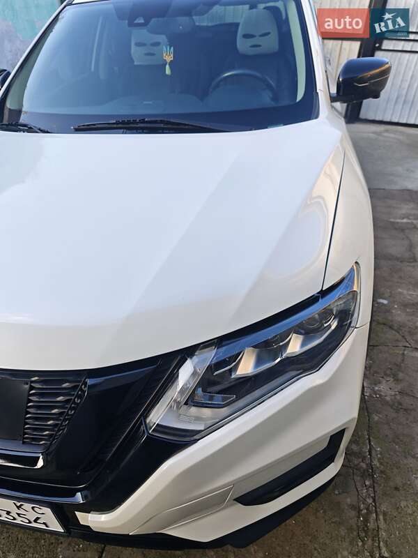 Внедорожник / Кроссовер Nissan Rogue 2017 в Запорожье фото 2 Внедорожник / Кроссовер Nissan Rogue 2017 в Запорожье