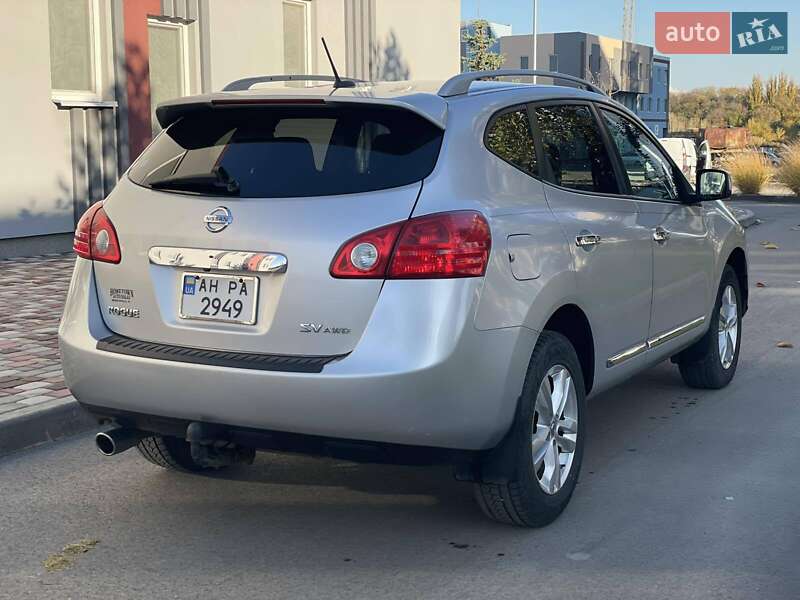 Внедорожник / Кроссовер Nissan Rogue 2013 в Днепре