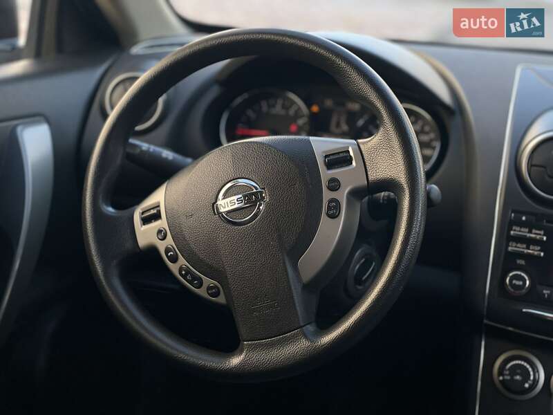 Внедорожник / Кроссовер Nissan Rogue 2013 в Днепре