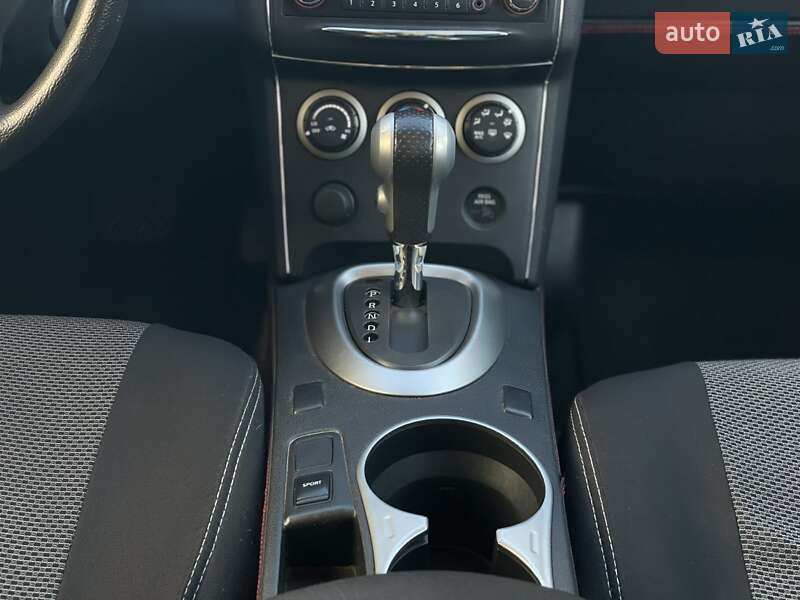 Внедорожник / Кроссовер Nissan Rogue 2013 в Днепре