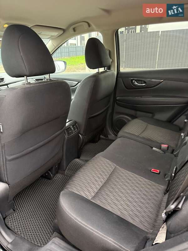 Позашляховик / Кросовер Nissan Rogue 2018 в Києві