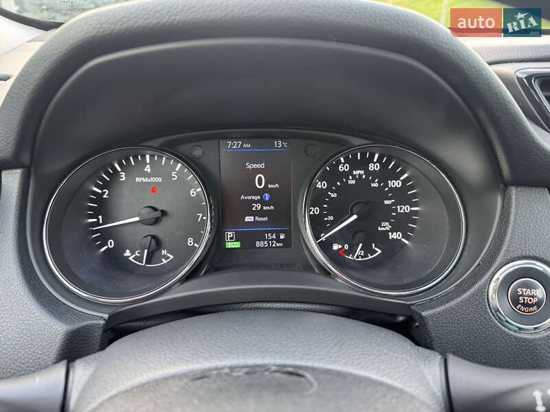 Позашляховик / Кросовер Nissan Rogue 2018 в Києві