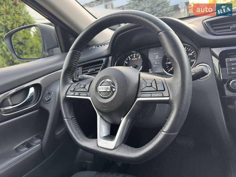Позашляховик / Кросовер Nissan Rogue 2018 в Києві