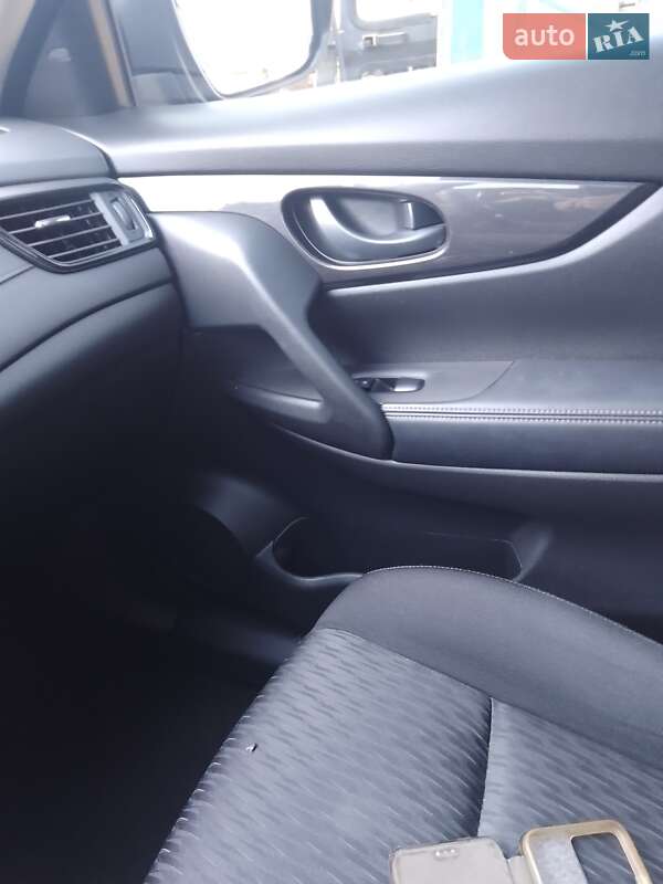 Внедорожник / Кроссовер Nissan Rogue 2018 в Марганце фото 8 Внедорожник / Кроссовер Nissan Rogue 2018 в Марганце