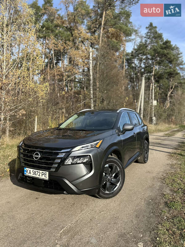Внедорожник / Кроссовер Nissan Rogue 2024 в Киеве
